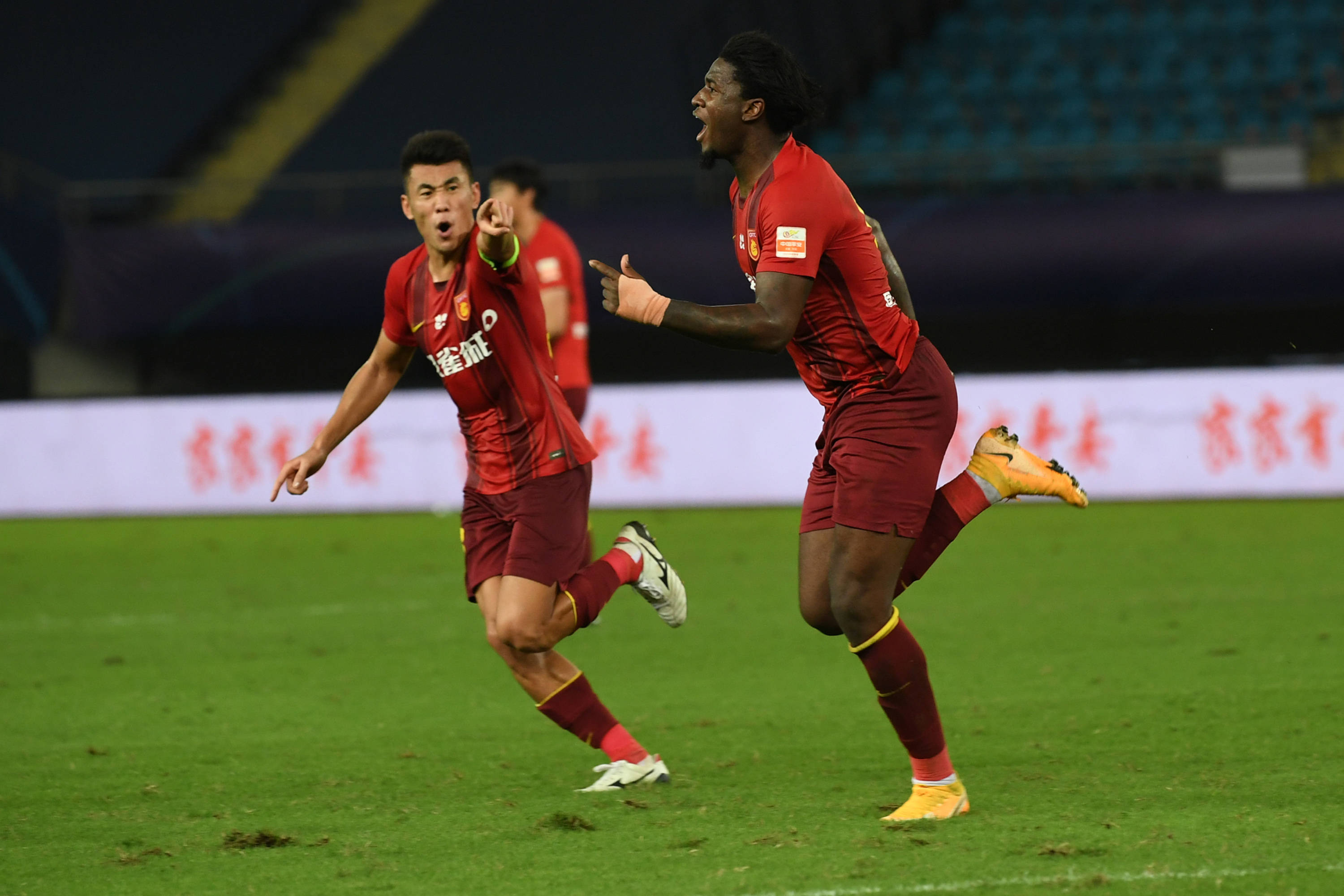 天津泰达半场-领先河北华夏,多哈意外退出,稳步上升 天津泰达半场-领先河北华夏,多哈意外退出,稳步上升