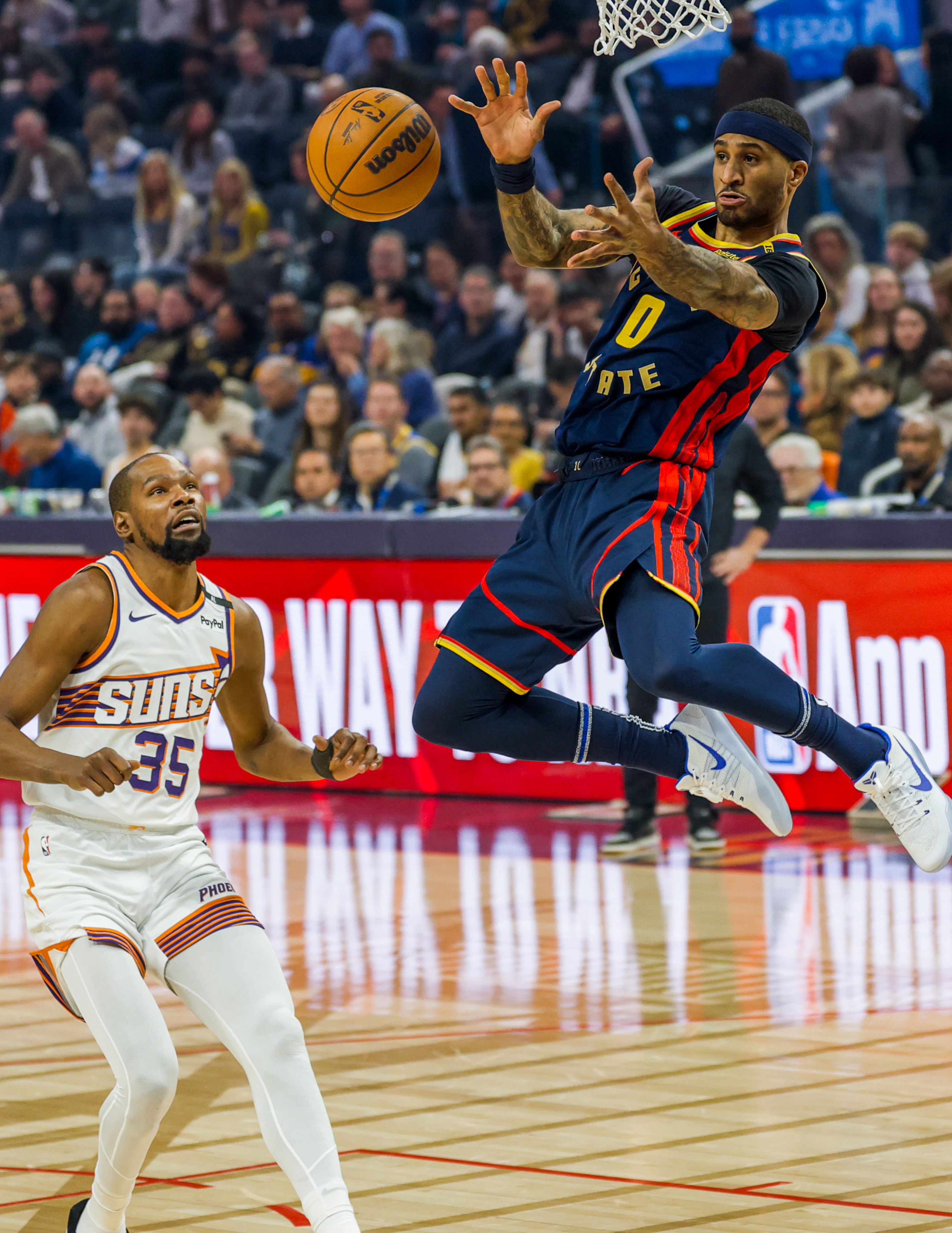 菲尼克斯NBA新秀亮相世界盛典,振奋人心 菲尼克斯NBA新秀亮相世界盛典,振奋人心