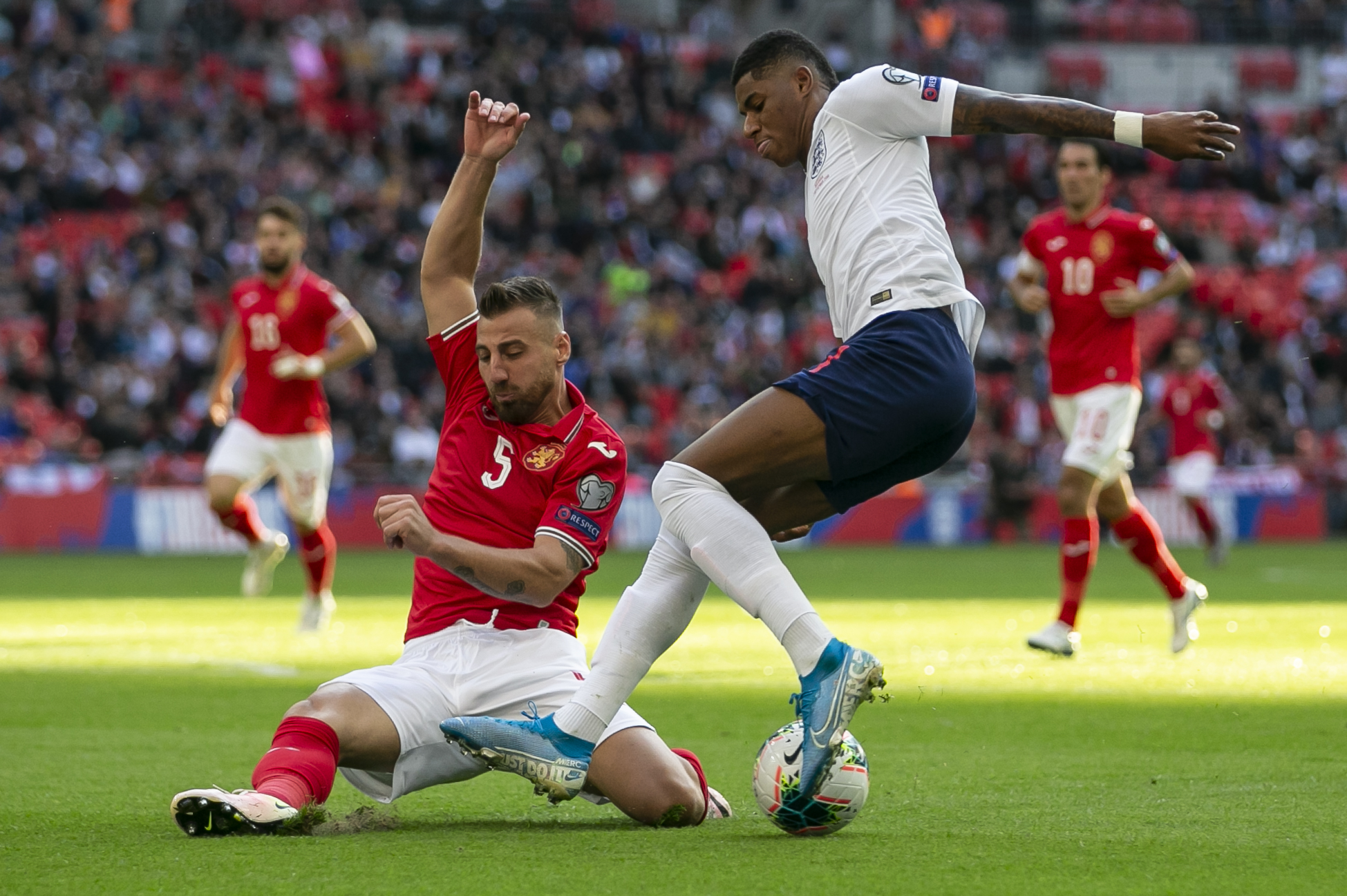 保加利亚胜英格兰,出线形势逐渐明朗,战绩斐然 保加利亚胜英格兰,出线形势逐渐明朗,战绩斐然