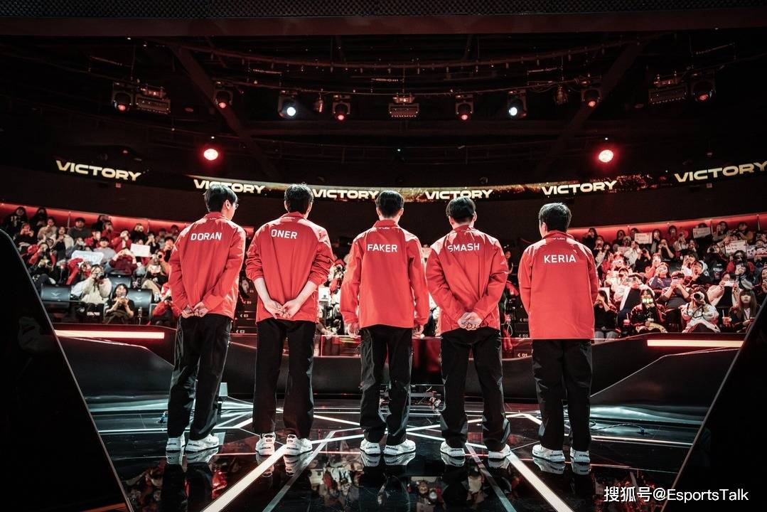 关于NS绝杀C9,Zeus关键团战开团秒人鏖战多局成都决赛之夜,成为赛场最大亮点的信息 关于NS绝杀C9,Zeus关键团战开团秒人鏖战多局成都决赛之夜,成为赛场最大亮点的信息