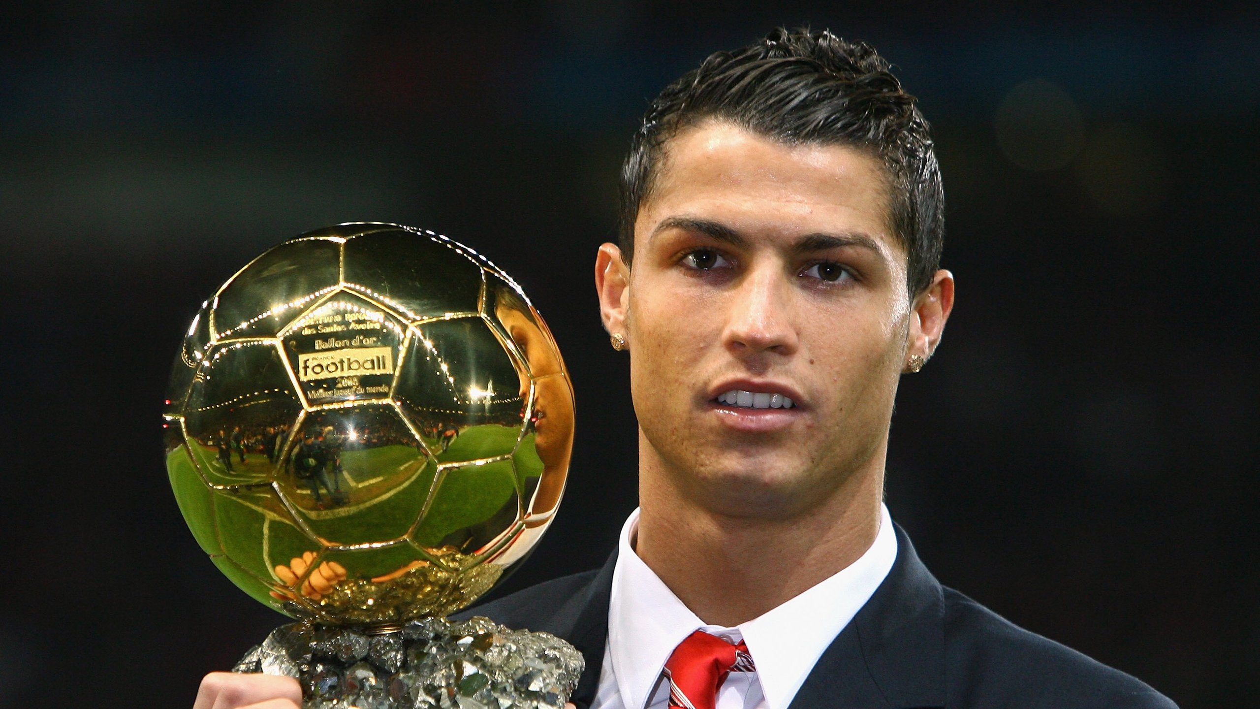 时空错位的传奇,当NBA总决赛的聚光灯,照进马德里竞技制霸摩洛哥的绿茵场